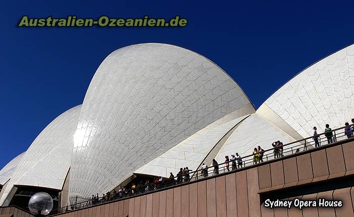 Blick zur Dachkonstruktion des Opernhauses